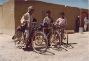 Ausgrabung031-03_Isin-1976_Zahltag.JPG