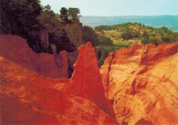 1976_04-3_F_Roussillon.JPG