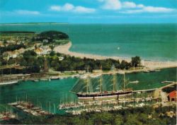 Luebeck_07-1_Hafen_Kiel_Windjammer.JPG